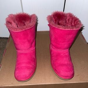 Pink uggs with bows
